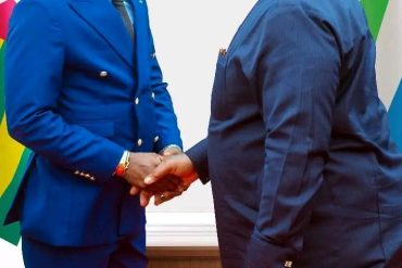 TOGO : Amb. Johaness MAKOUVIA élevé au rang de Chevalier de l’Ordre National du Mérite